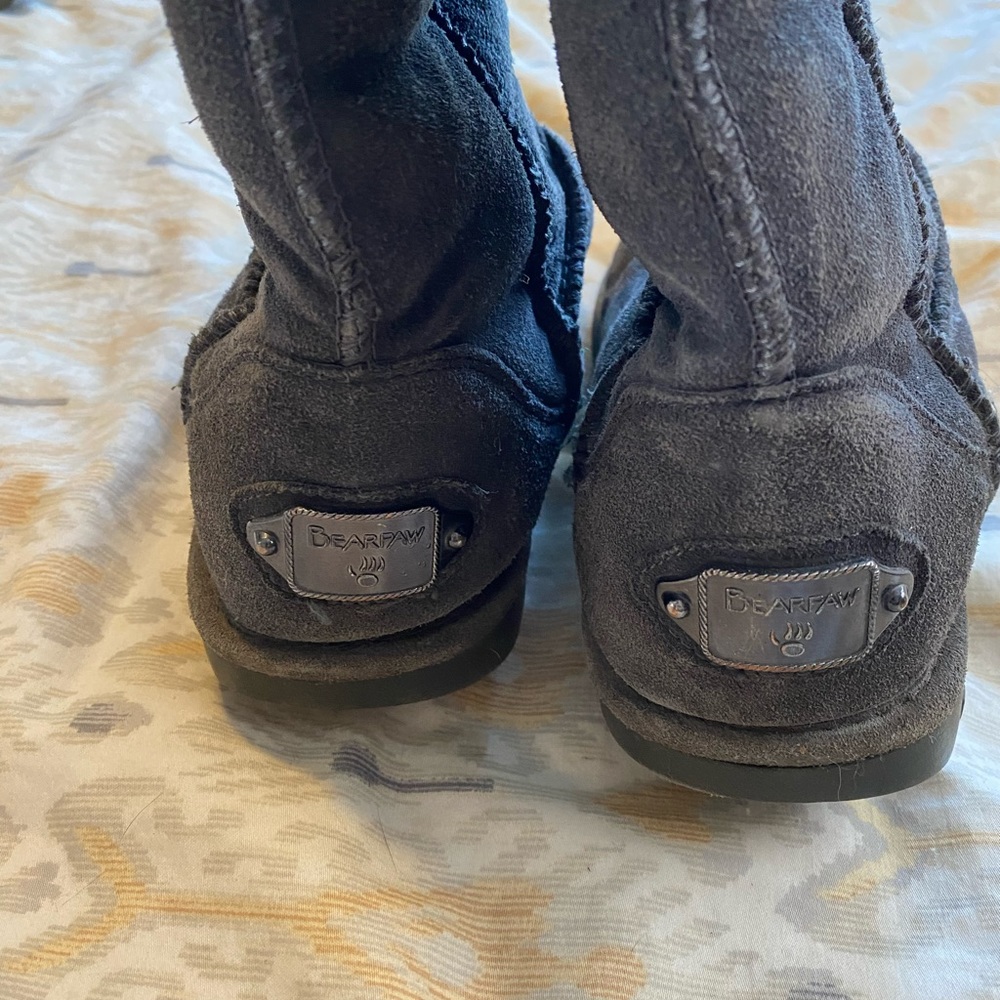 Bear Paw pull on winter boots. Size 8